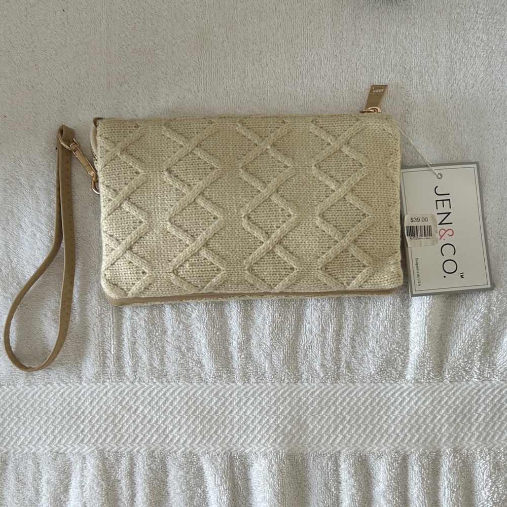 Jen & Co Vegan Textured Wristlet Clutch or Strap. Model M013SW Color: Beige. NEW